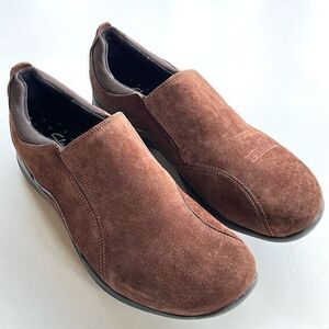 Clarks Womens Wave Crest Walk Brown Suede‎ Slip On Comfort Outdoor Shoes Sz 9.5M